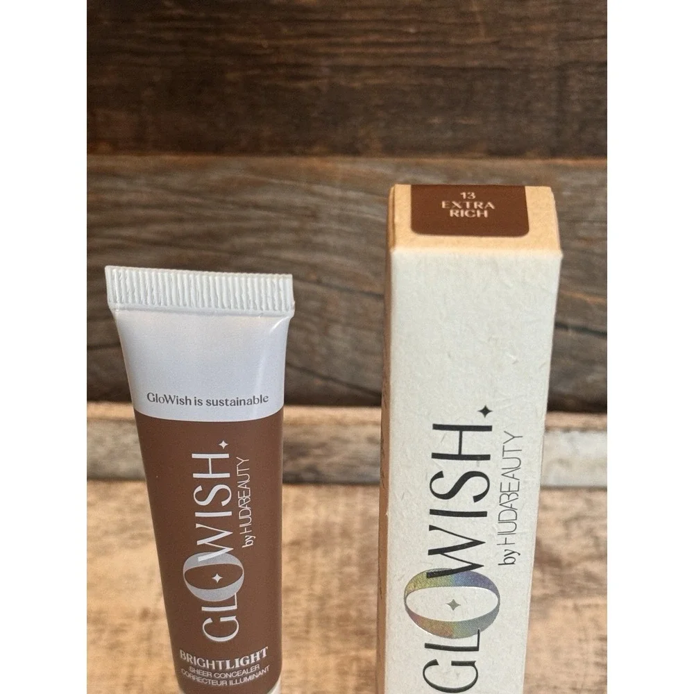 HUDA GLOWISH Bright Light Concealer‎ 13 Extra Rich NEW | $29 - Picture 3 of 8